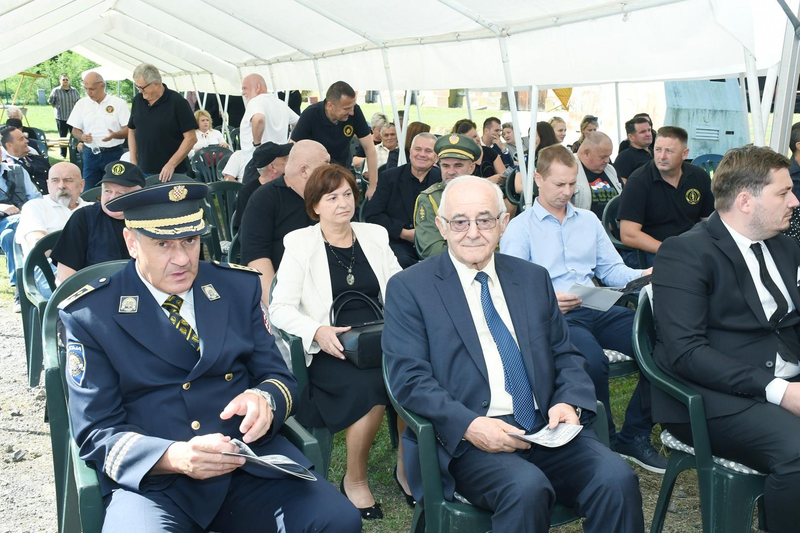 03.09.2021., Sisak - Povodom Dana branitelja grada Siska u bivsoj vojarni Barutana odrzana je svecana akademija i dodijela Plaketa Marijan Celjak - junak obrane grada Siska u Domovinskom ratu te je otvorena izlozba fotografija Mladena Knezevica-Gipsa.Photo: Nikola Cutuk/PIXSELL