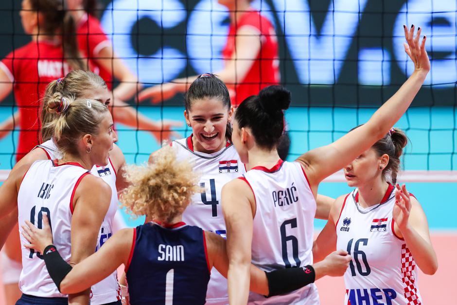 Hrvatska otvorila Europsko odbojkaško prvenstvo utakmicom protiv Švicarske