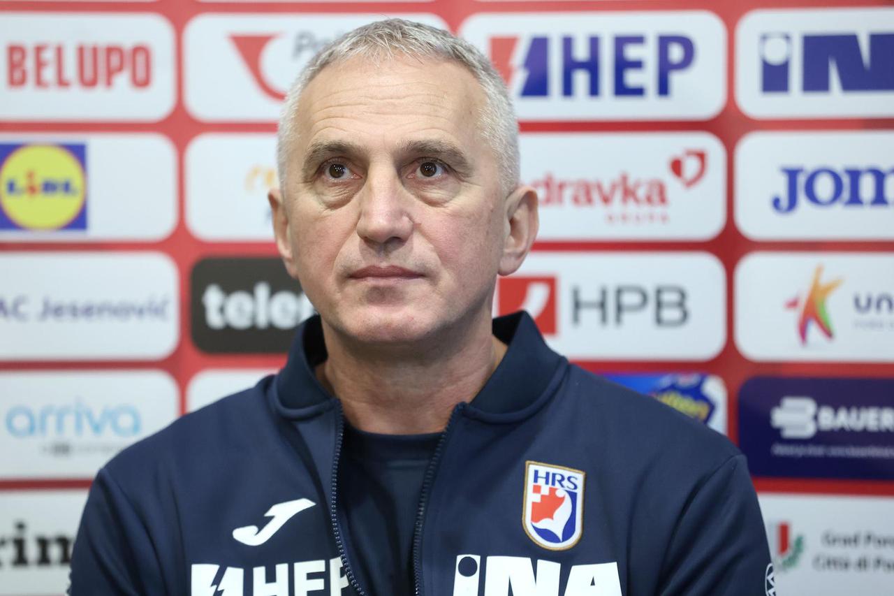Koln: Izbornik rukometaša Goran Perkovac uoči susreta Hrvatske s Mađarskom