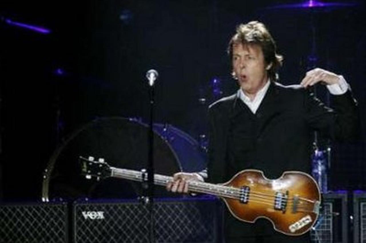 Paul McCartney svira
