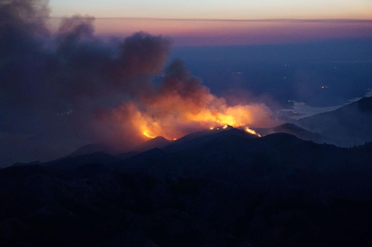 Požar gledan s vrha Biokova