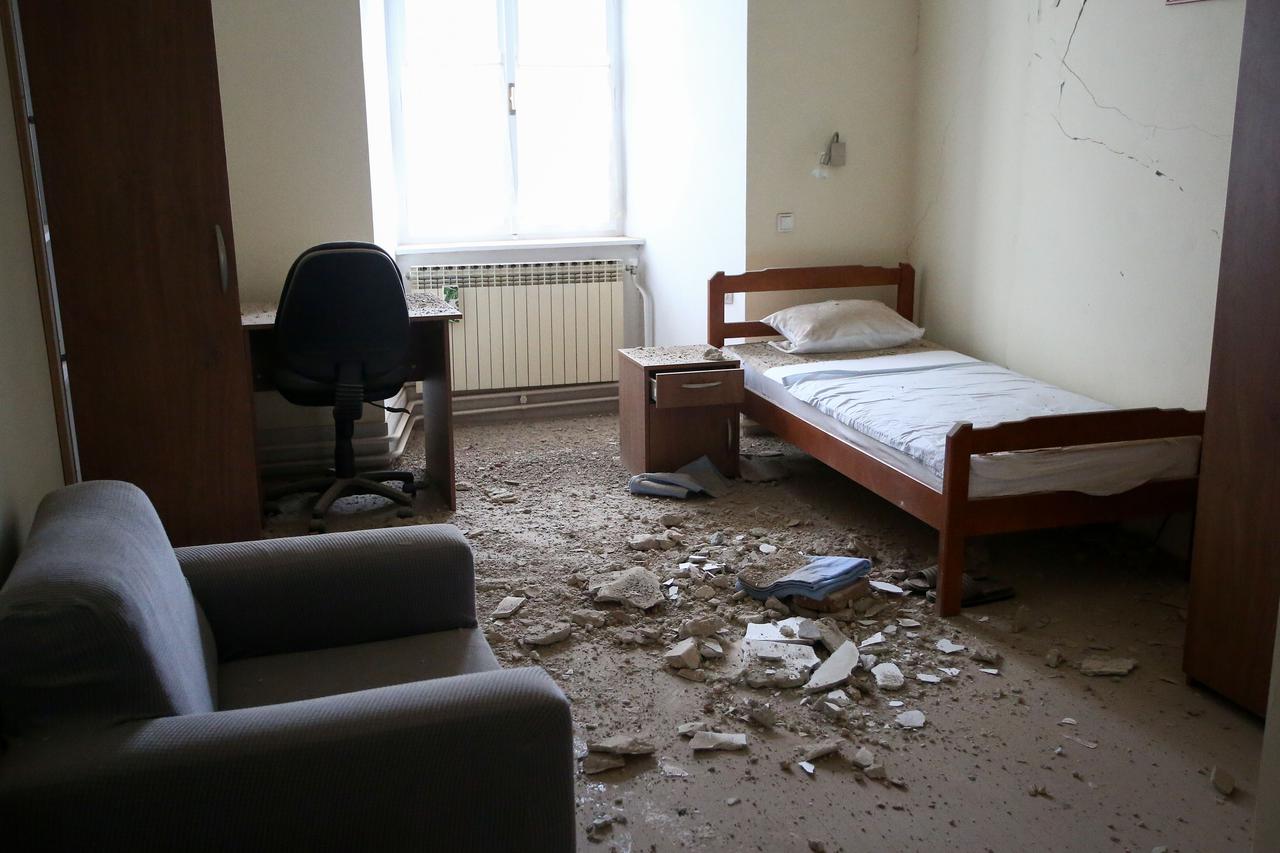 Zagreb: Oštećenja na franjevačkom samostanu Sv. Franje nakon velikog potresa