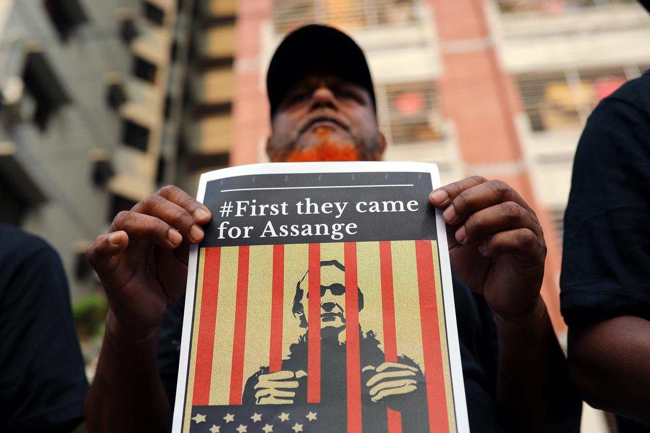 Assange