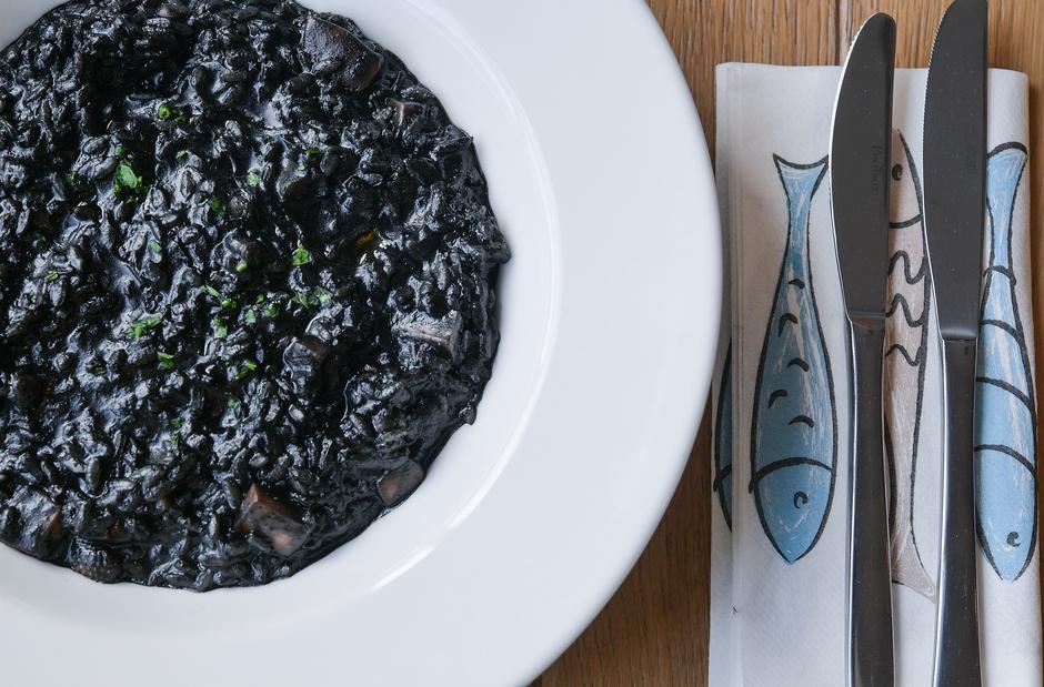 Zagreb: Gastro ponuda restorana Mala riba