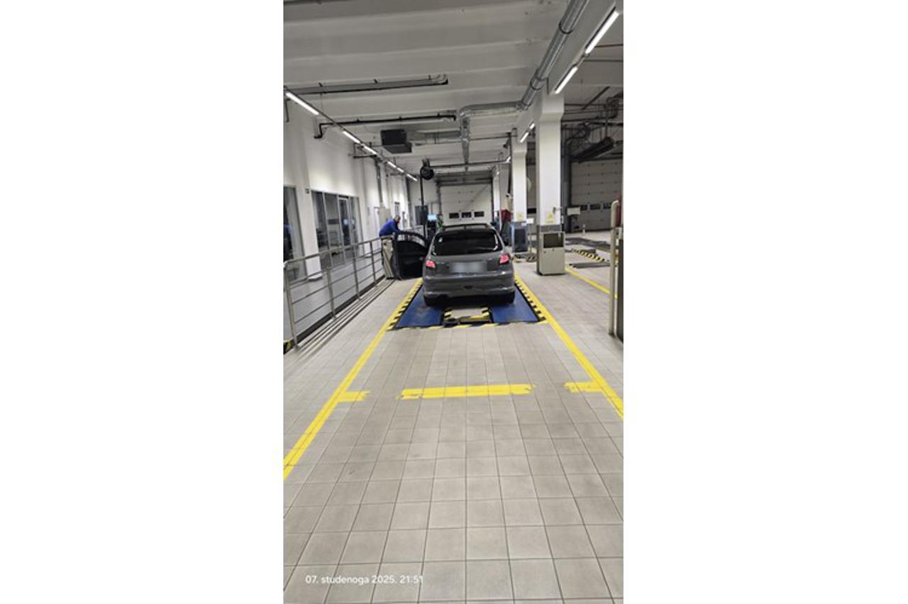 Zagreb: U prometu već deset novih niskopodnih tramvaja