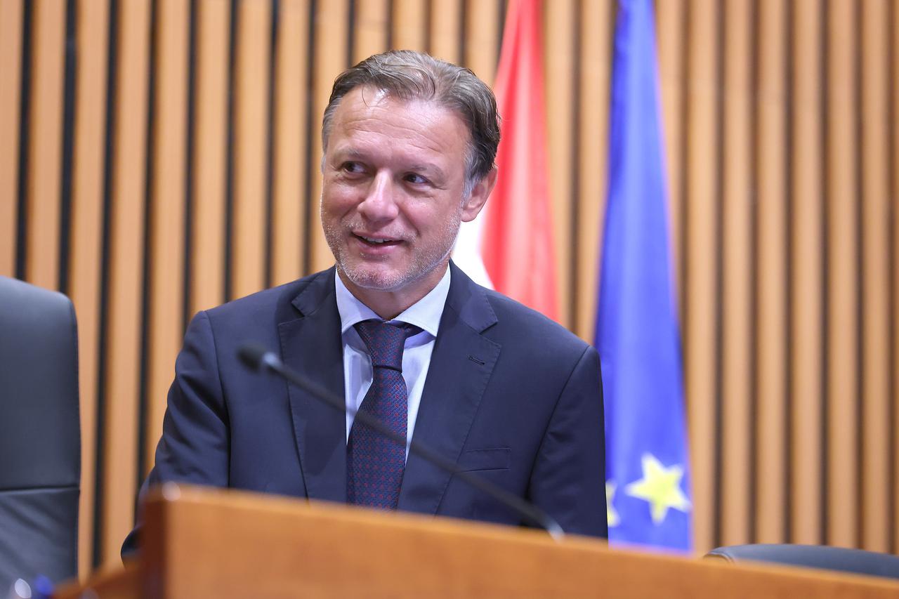 Zagreb: Sabor o izmjenama i dopunama Zakona o obrani