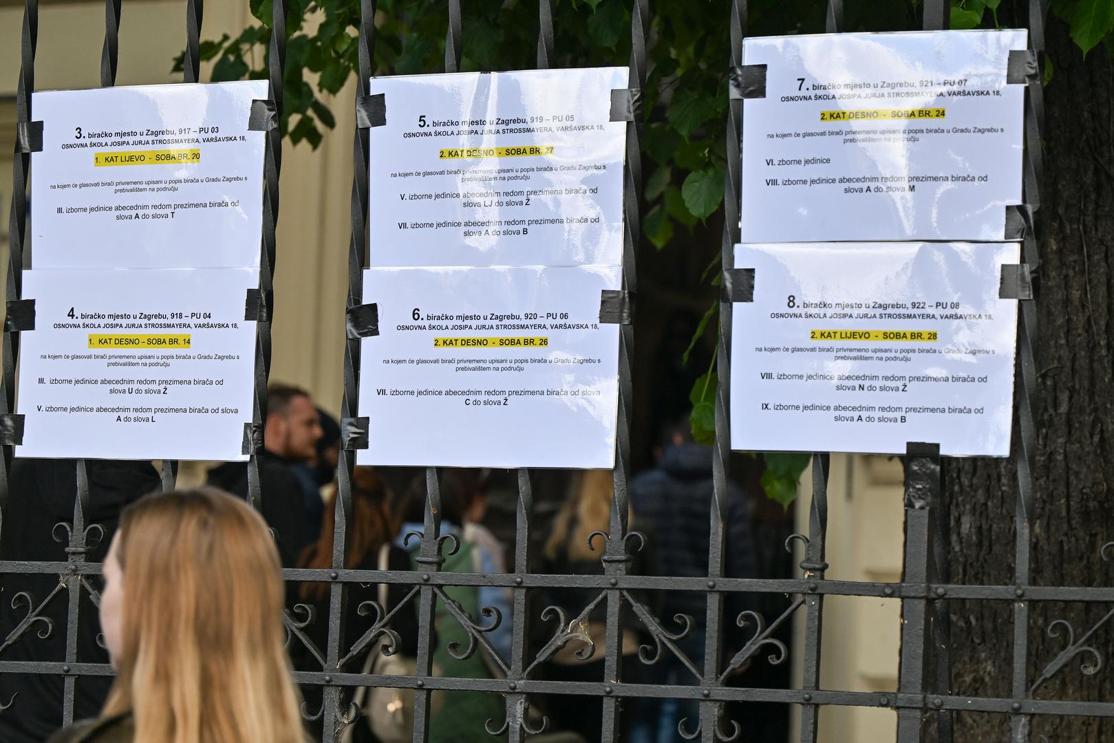 17.4.2024., Zagreb - Na biralistu u Varsavskoj ulici se stvorila velika guzva. Photo: Neva Zganec/PIXSELL