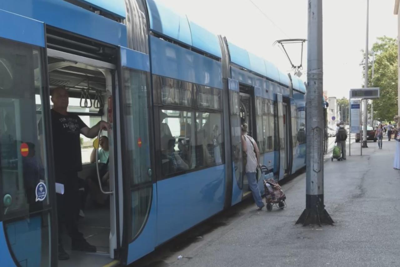 Patrola u tramvaju