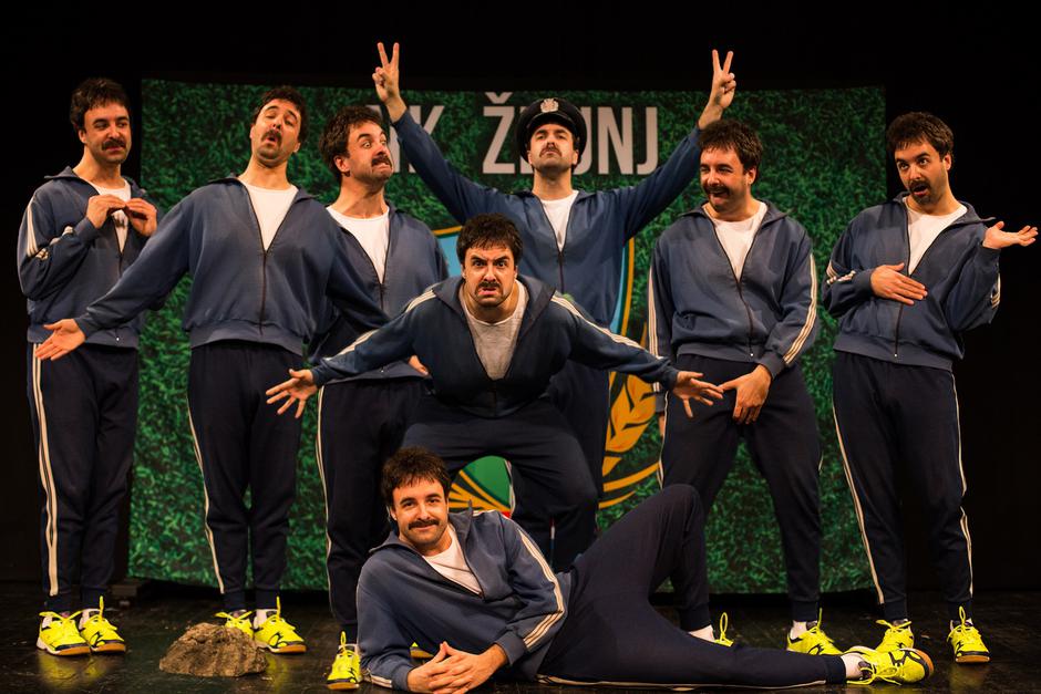 Kerekesh Teatar - Krtice