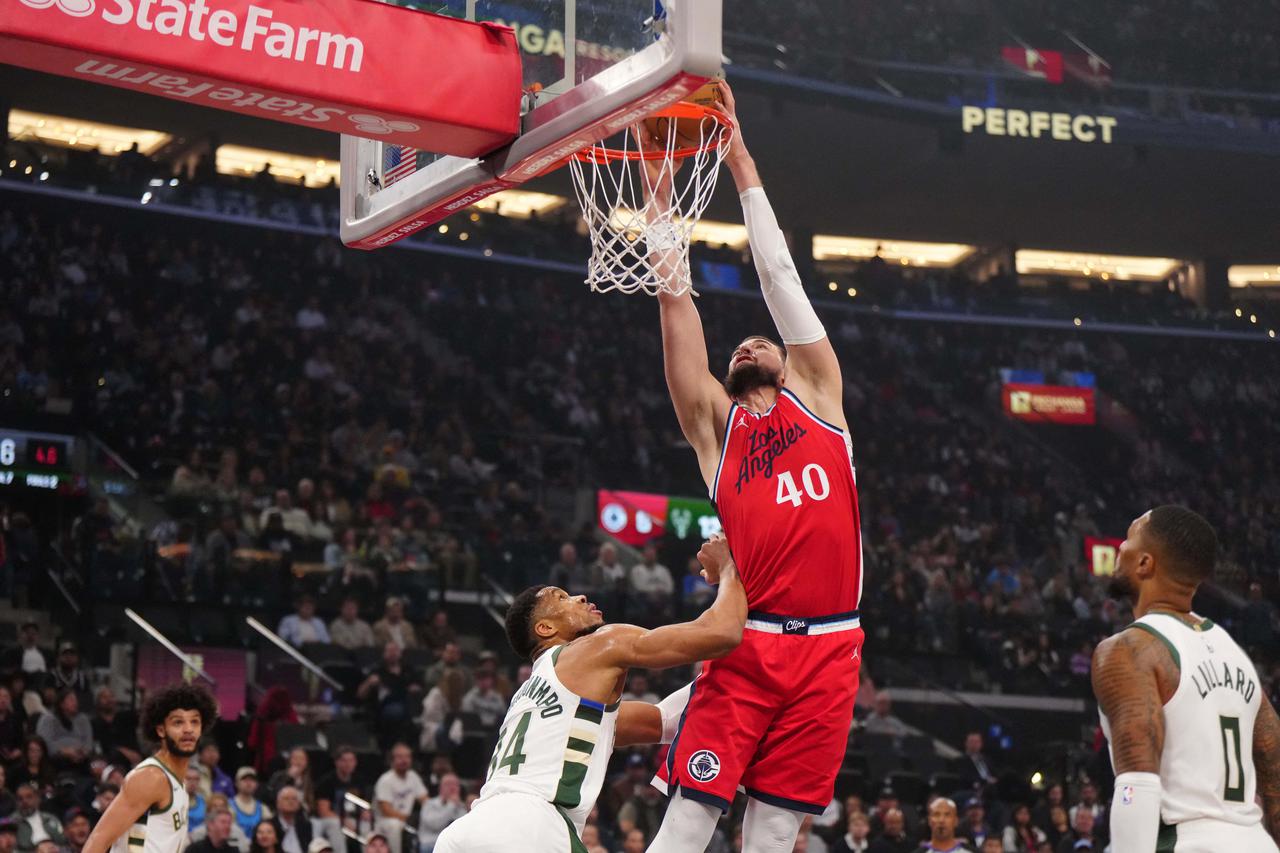 storyeditor/2025-02-15/ZubacGiannis1_pxl_spo_150225.jpg