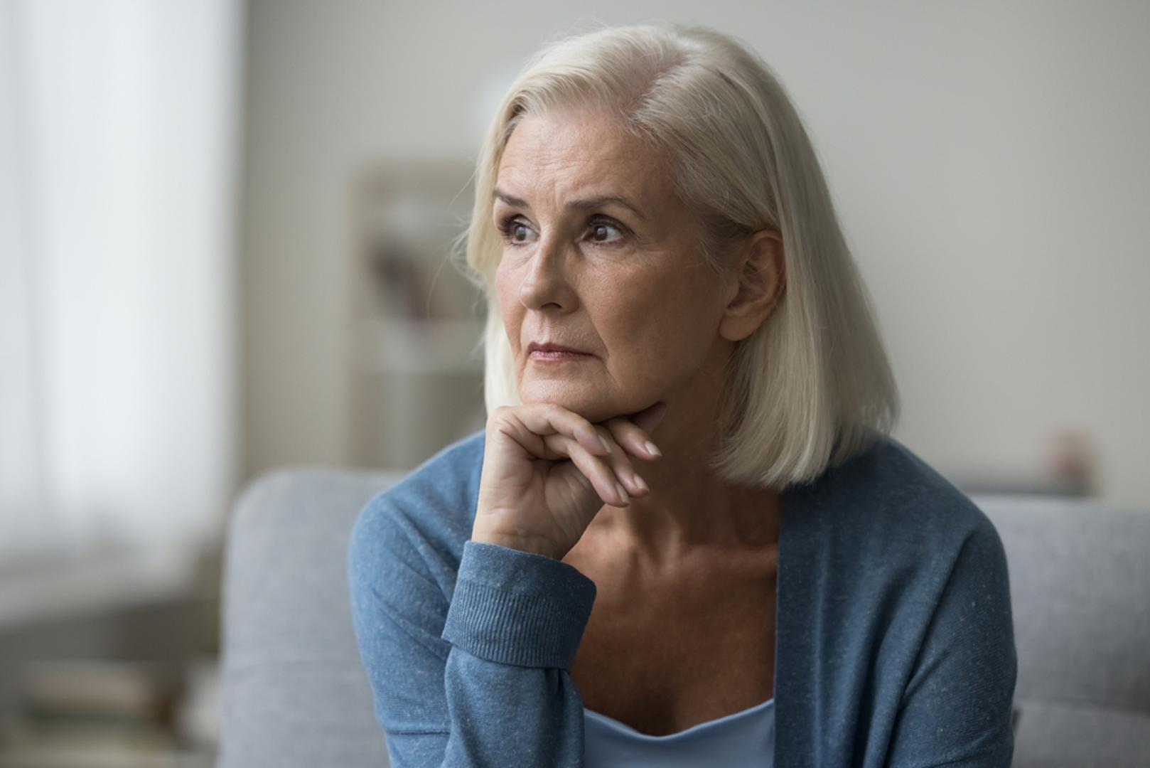 Spriječite ili dobro kontrolirajte dijabetes: Ono što čuva krvne žile u pravilu koristi i mozgu, pa je kontrola šećera u krvi važan dio prevencije. Dijabetes i Alzheimerova bolest dijele neke složene biološke procese povezane s inzulinom, amiloidnim plakovima i tau proteinima. Ako imate dijabetes, pridržavanje preporučene terapije i kontrola bolesti važni su i za smanjivanje brojnih dugoročnih zdravstvenih rizika. 