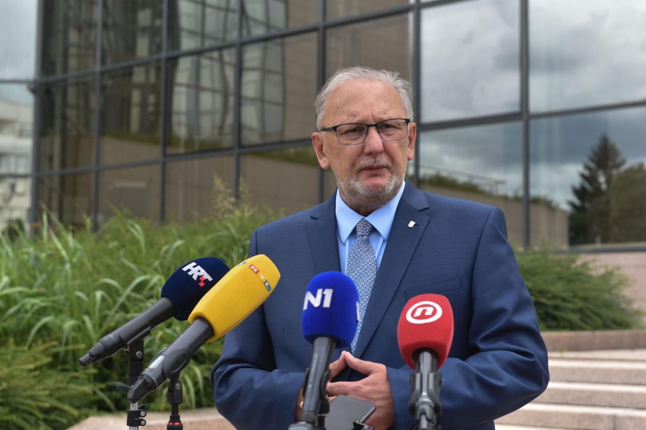 Zagreb: Izjava Davora Božinovića nakon predstavljanja novih osobnih iskaznica