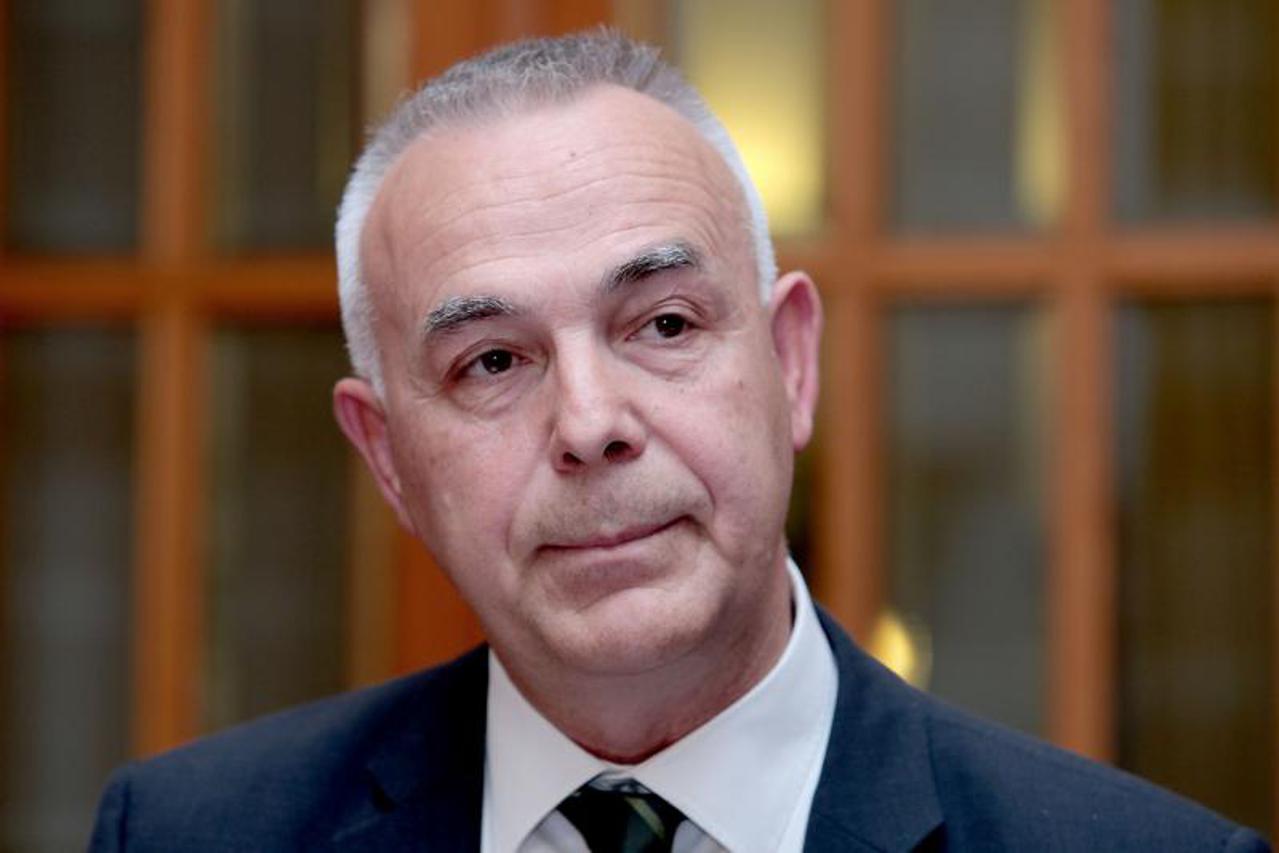 Jozo Radoš