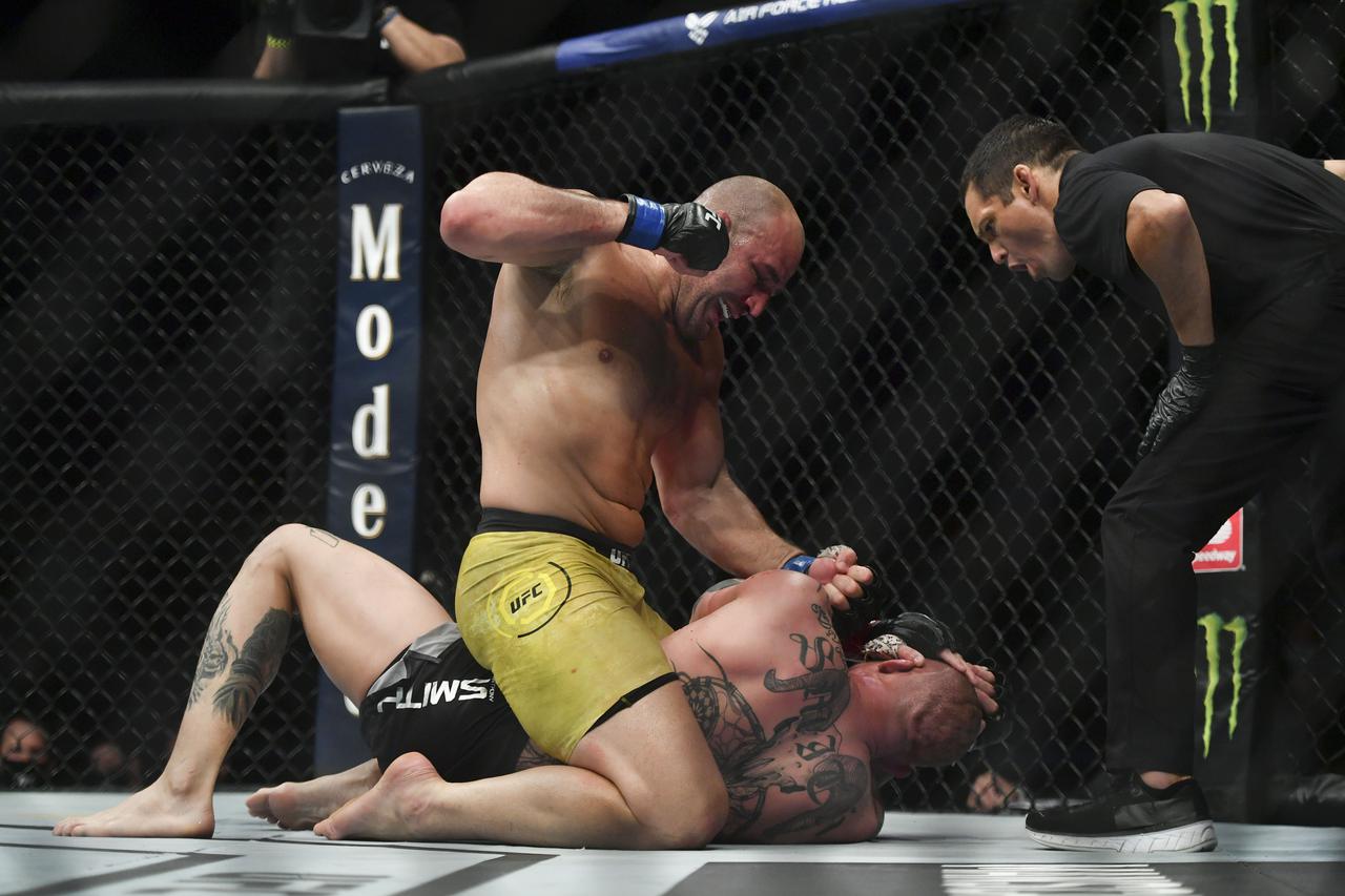 Anthony Smith - Glover Teixeira