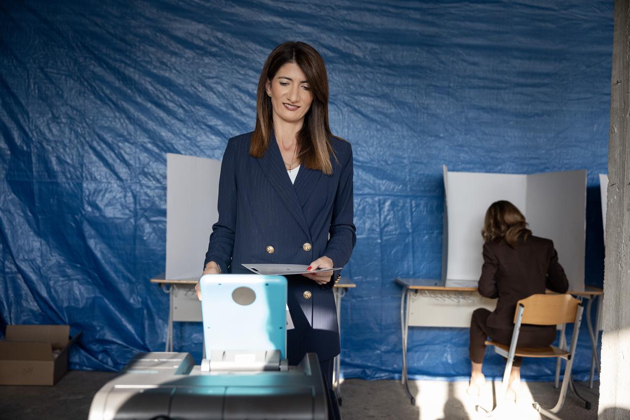 Stolac: Darijana Filipović glasovala na Općim izborima BiH