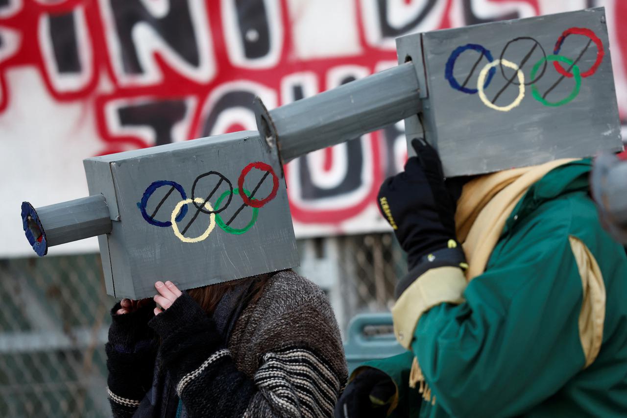 Anti-Olympic demonstration in front of the Paris 2024 Olympic and Paralympic Games headquarters