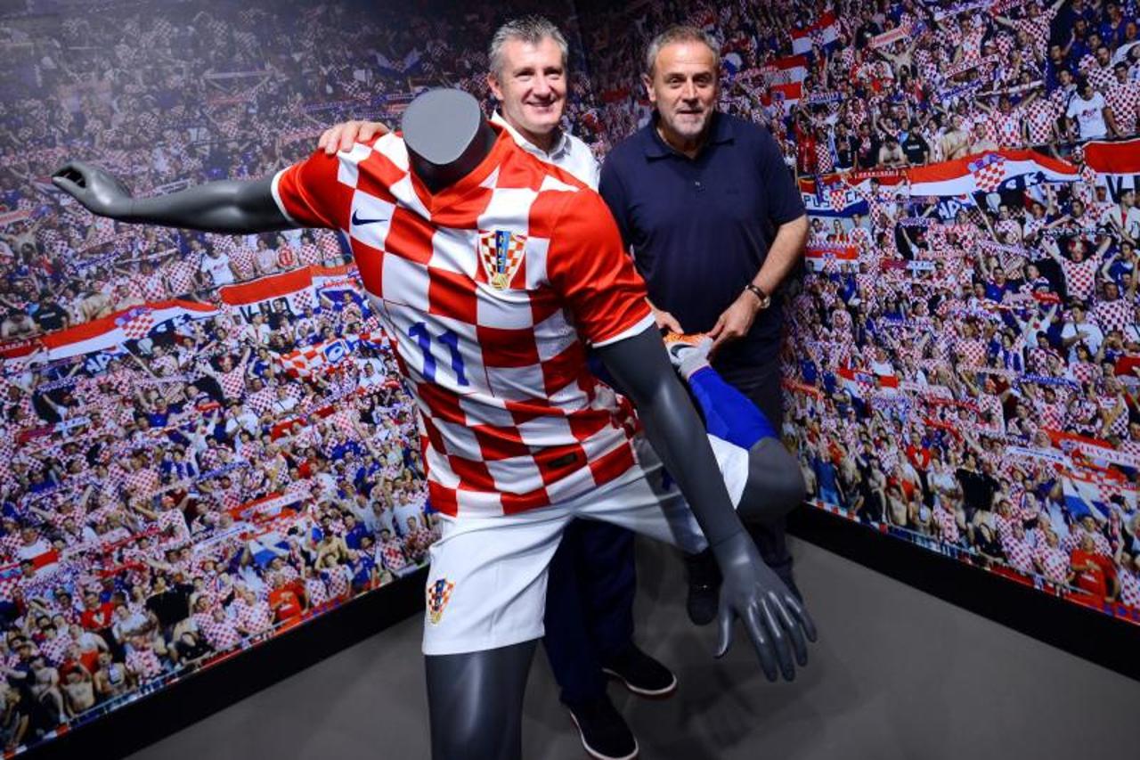 Milan Bandic i Davor Suker Svecano otvorili Informativno multimedijski centar HNS-a Budi ponosan.