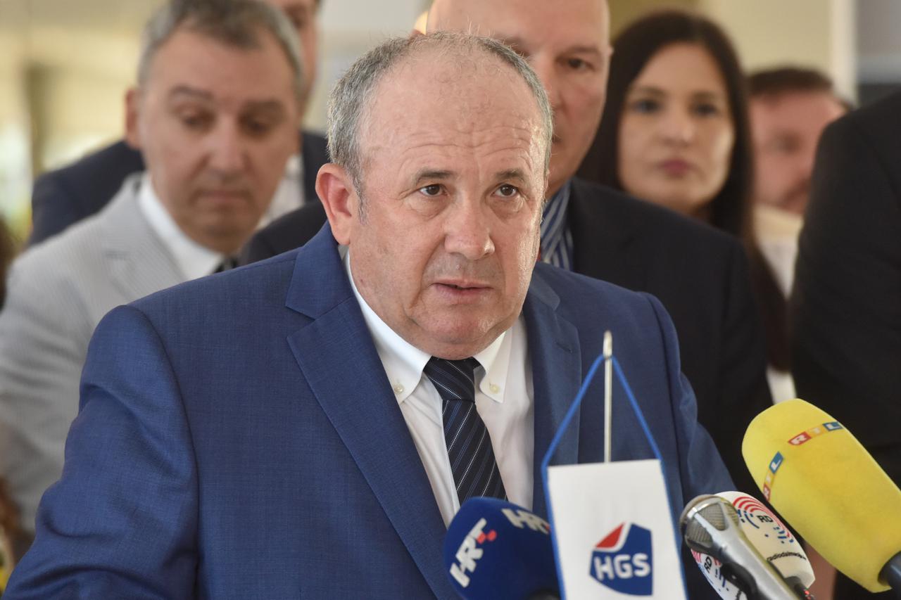 Rogoznica: Željko Kerum predstavio izborni program u svom hotelu Perla