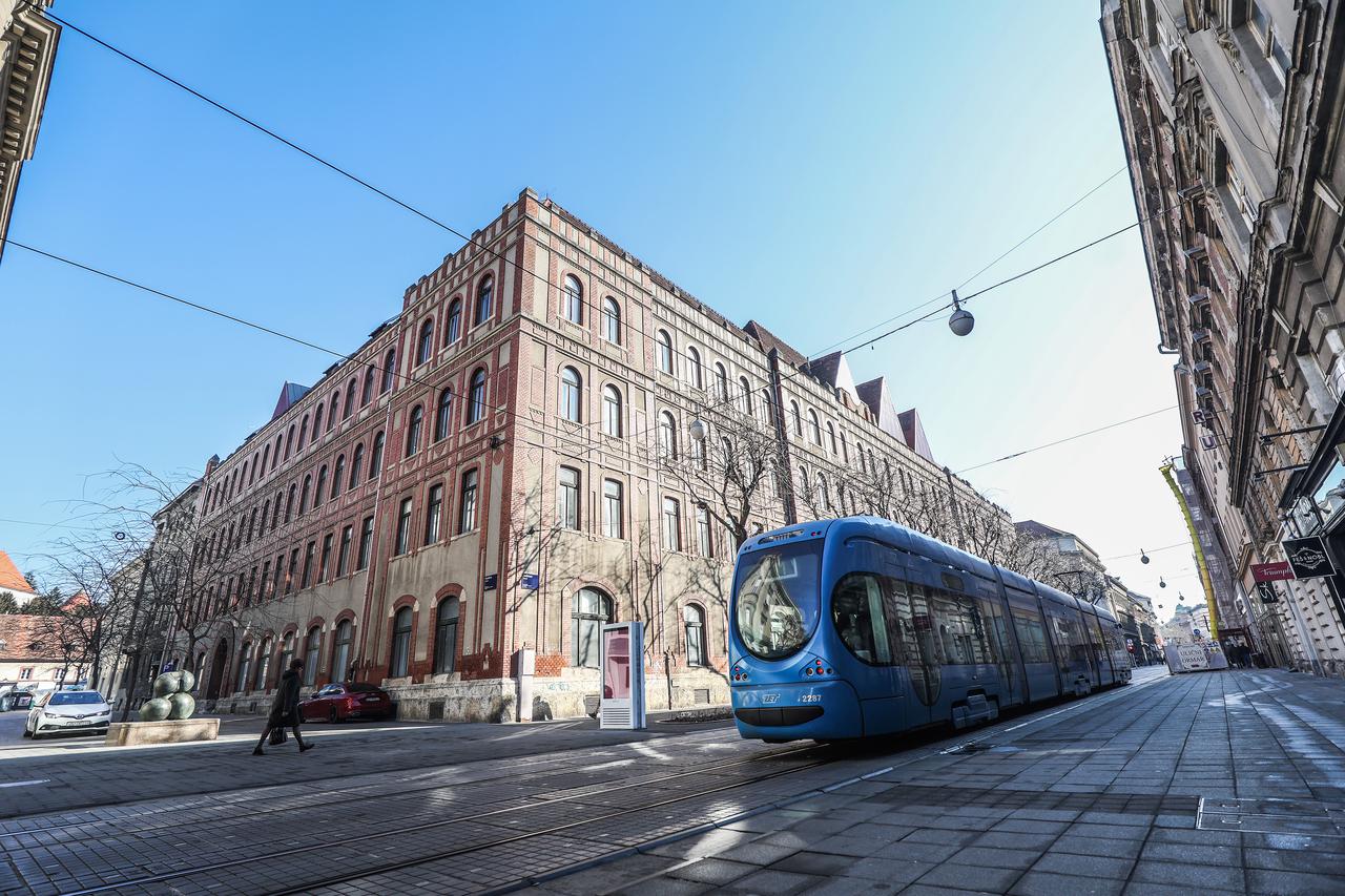 Zagreb: Zgrada pošte u Jurišićevoj