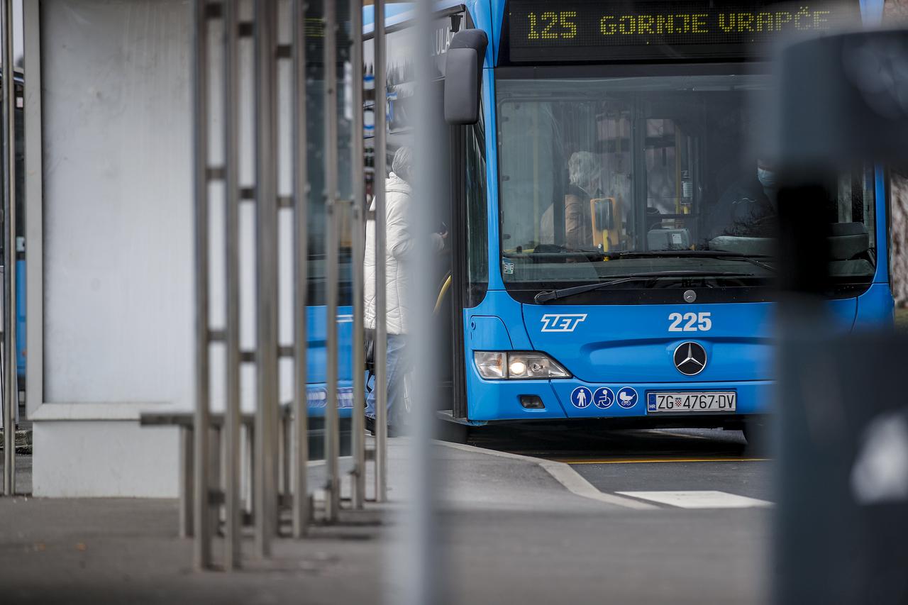 Zagreb: Reportaža o autobusnim linijama čiji je vozni red prorijeđen