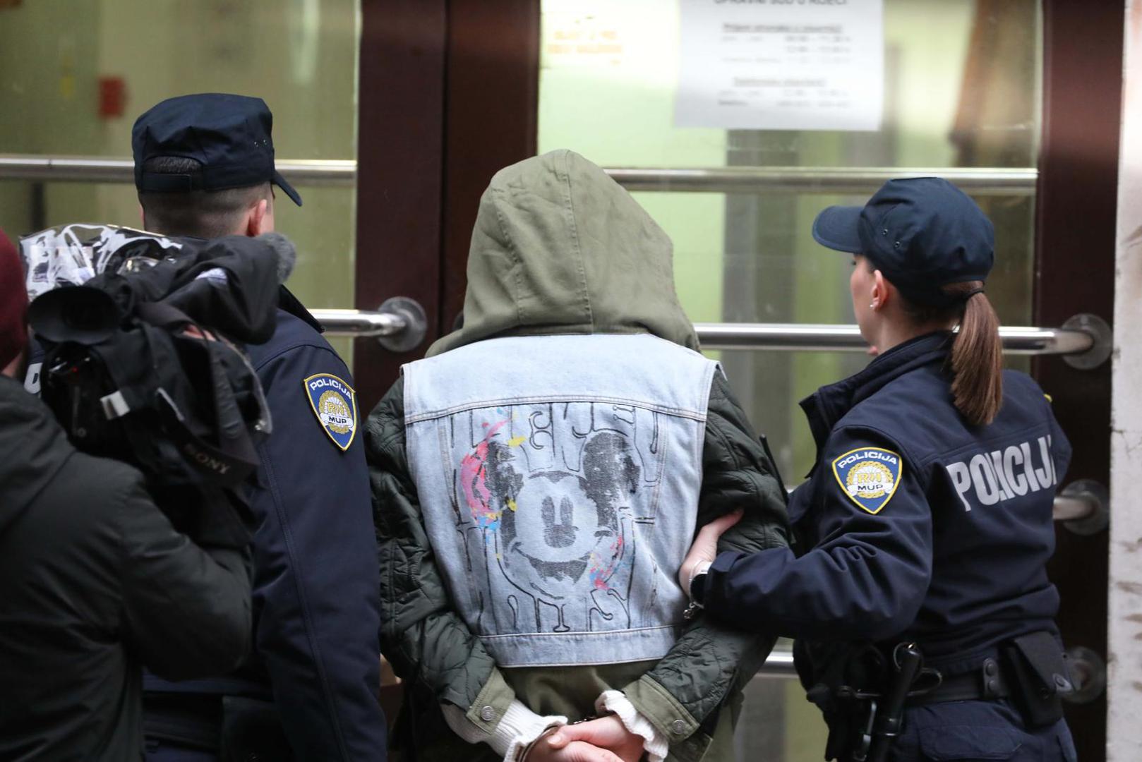 Njih dvoje otprije su poznati policiji. 