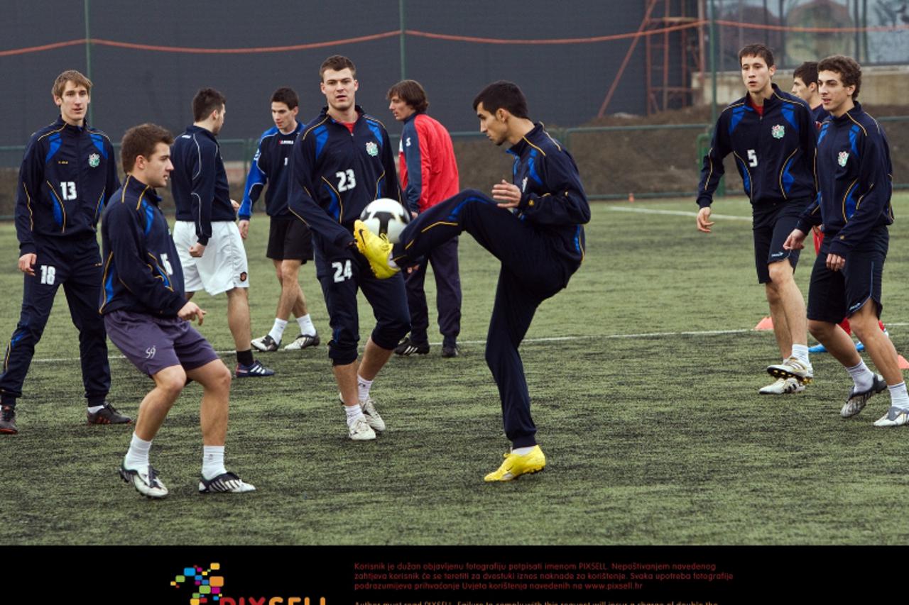 \'12.01.2011.,Zagreb - Igraci NK Lucko na prozivci i prvom treningu uoci nastavka sezone u 2. hrvatskoj nogometnoj ligi. Photo: Zeljko Hladika/PIXSELL\'