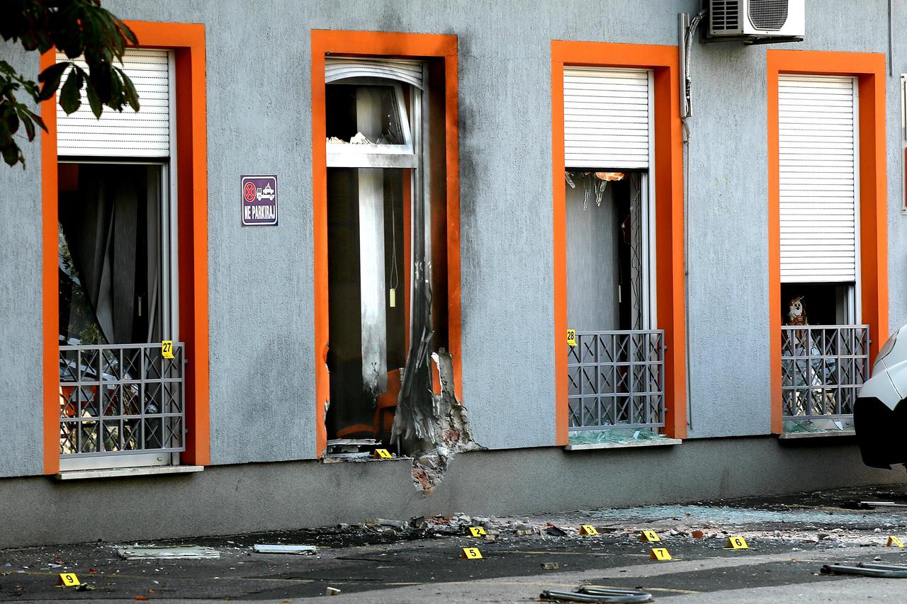 Policijski očevid u Adžijinoj ulici gdje je došlo do eksplozije