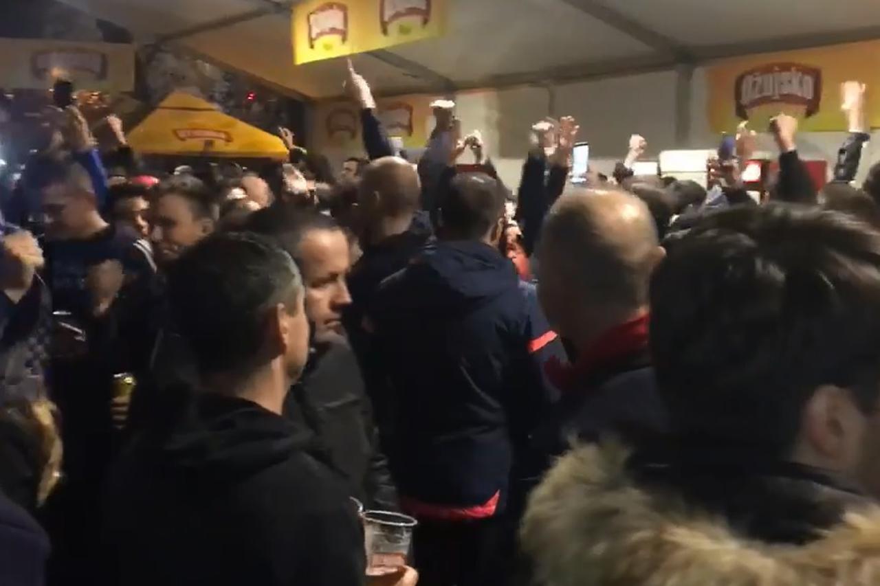 Atmosfera ispred Maksimiru