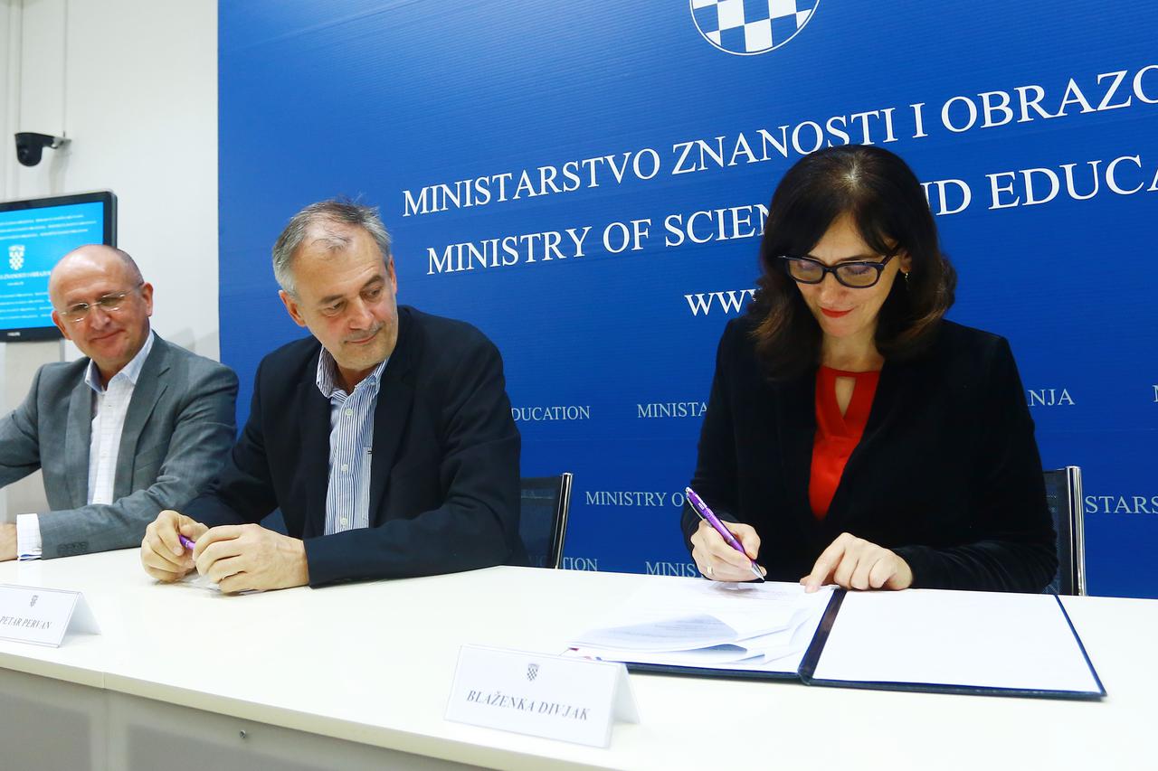 Potpisan kolektivni ugovor za zaposlenike u sustavu znanosti i visokog obrazovanja