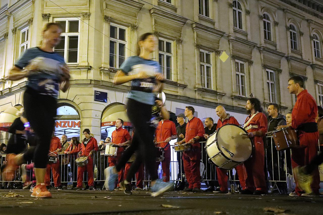 8. Zagrebački noćni cener na ulicama grada
