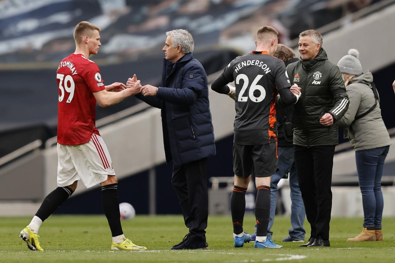 Premier League - Tottenham Hotspur v Manchester United