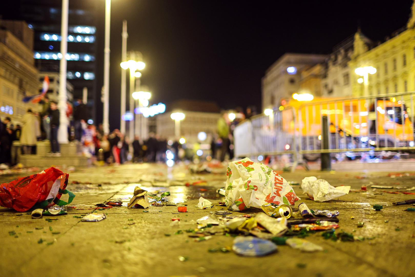 03.02.2025., Zagreb - Svecani docek hrvatske rukometne reprezentacije u Zagrebu nakon osvojenog drugog mjesta na Svjetkom prvenstvu. Radnici cistoce ciste Trg bana Josipa Jelacica nakon odlaska navijaca. Photo: Luka stanzl/PIXSELL