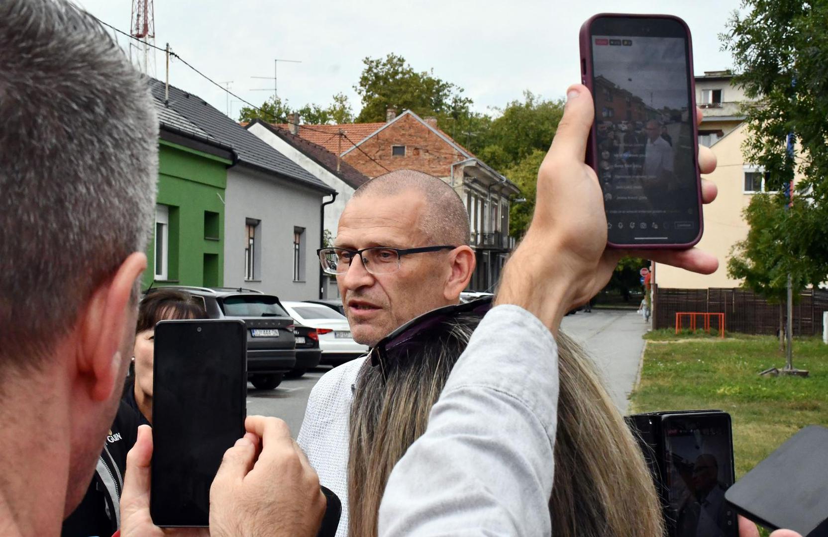 24.09.2025., Slavonski Brod - Konferencija za medije PU Brodsko-posavske povodom jucerasnjeg ubojstva muskarca u Susnjevcima. Izjavu je dao voditelj Sluzbe kriminalisticke policije Drazen Puljko. Photo: Ivica Galovic/PIXSELL