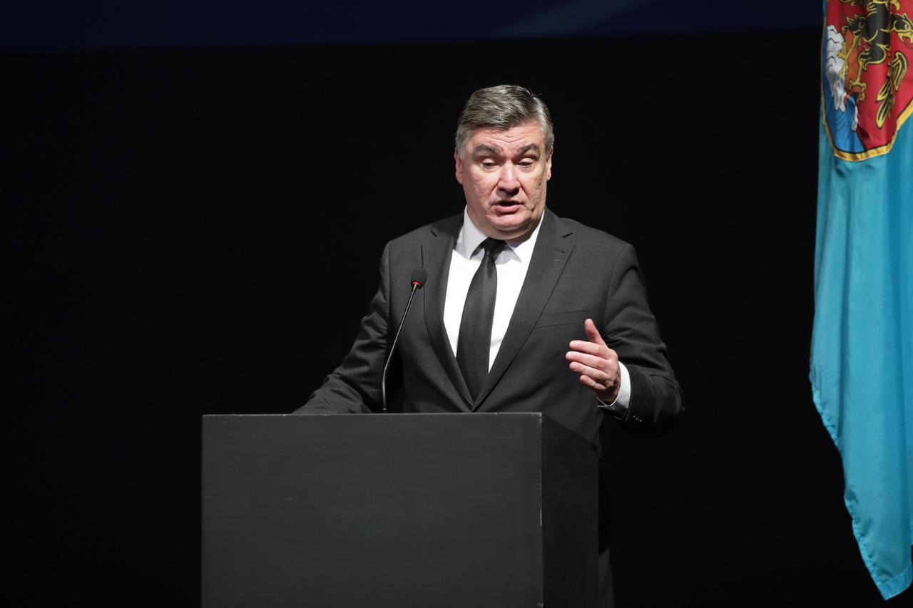 Rijeka: Predsjednik Zoran Milanović na svečanoj sjednici Ekonomskog fakulteta
