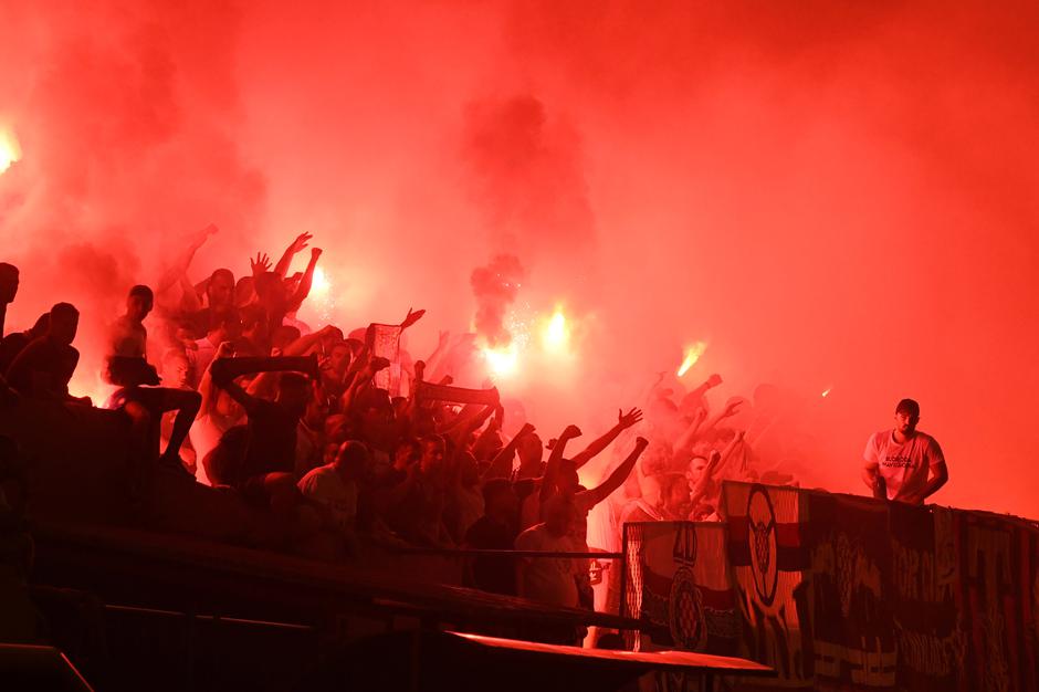 Šibenik: Torcidina bakljada na utakmici Šibenika i Hajduka