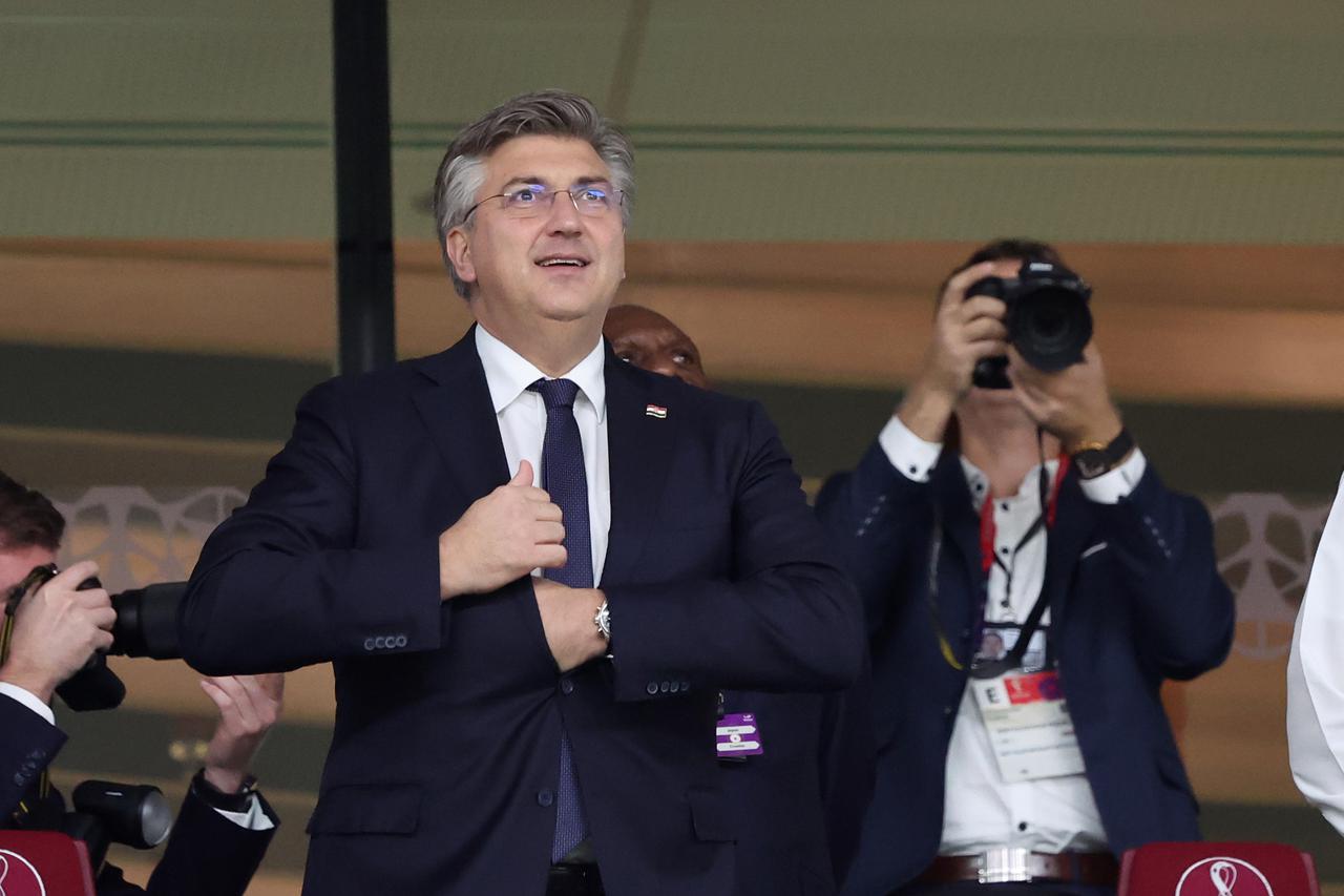 KATAR 2022 - Premijer sa sinom te ministrima pratio susret osmine finala