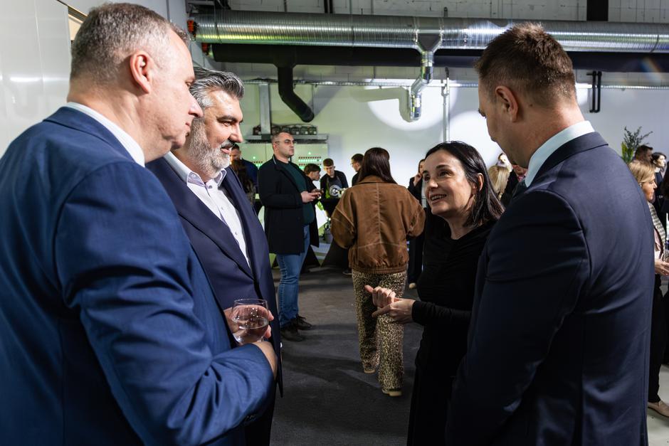 Prima tvornica u Severinu