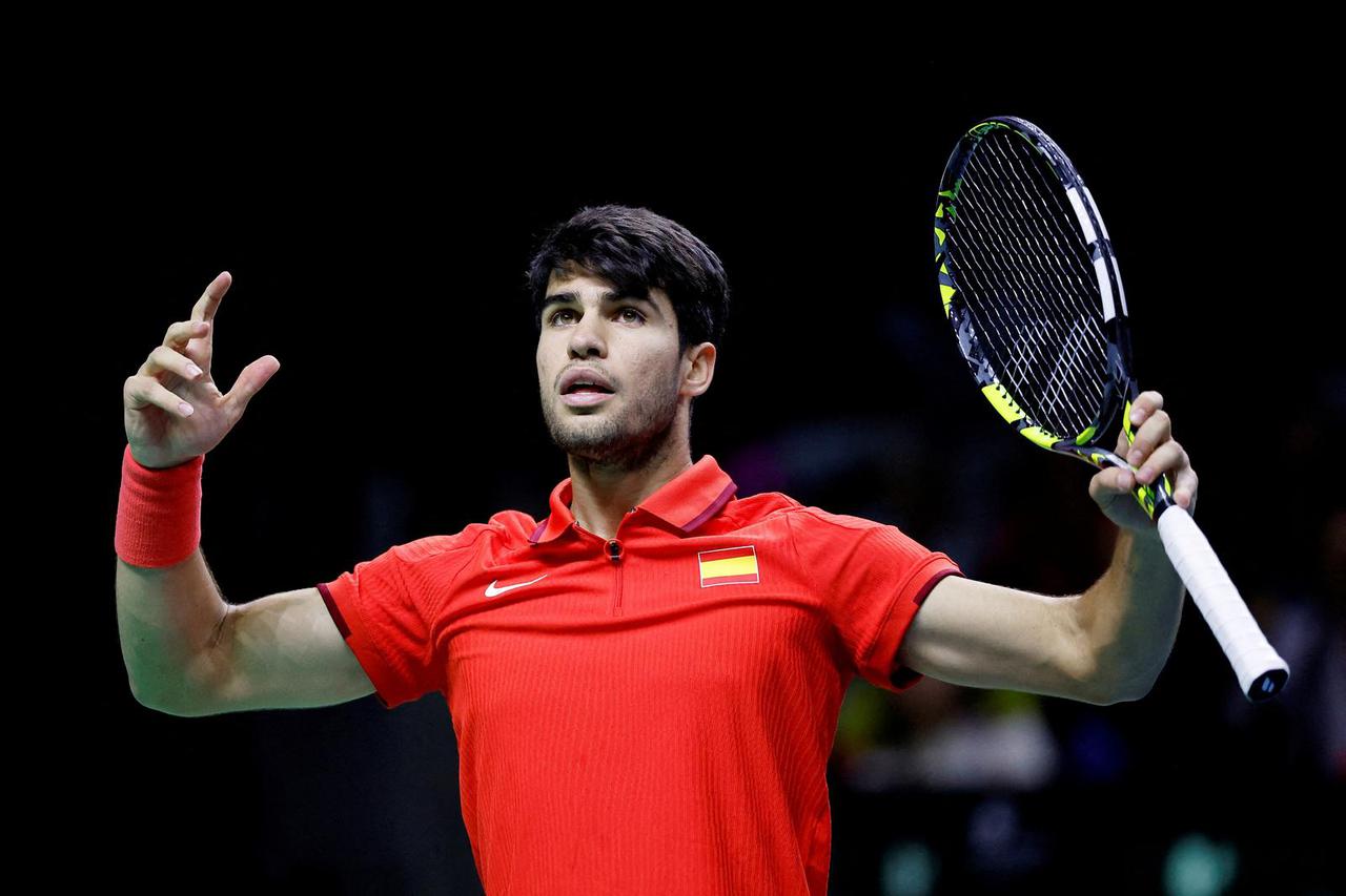 FILE PHOTO: Davis Cup Finals - Quarter Final - Netherlands v Spain