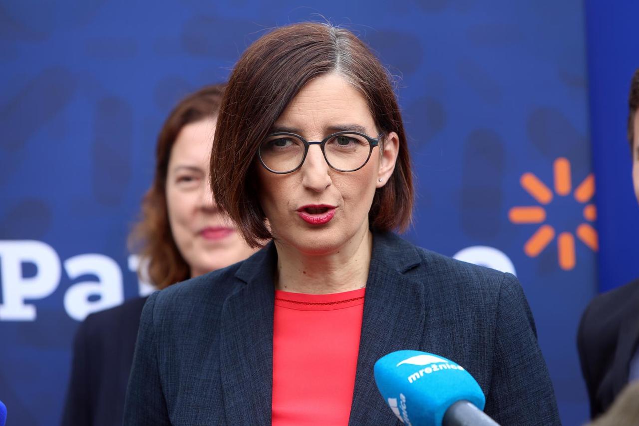 Karlovac: Konferencija za medije stranke Pametno, FOKUS i Nezavisna lista Zagreb