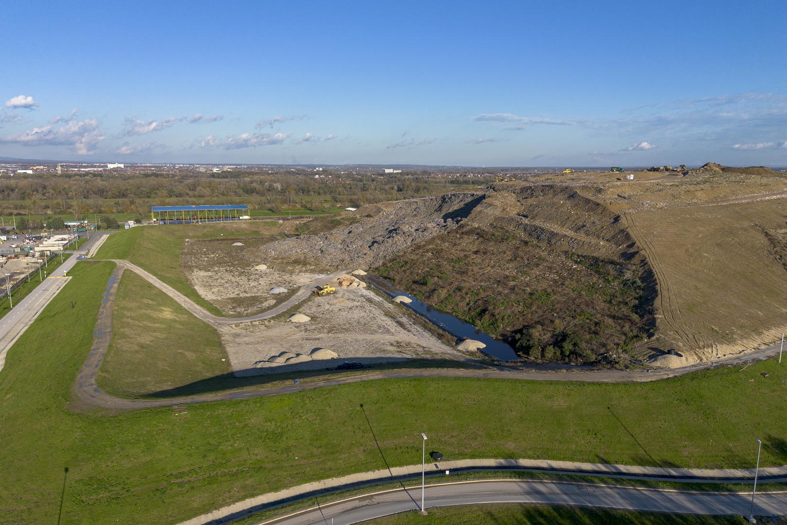 15.11.2023., Zagreb - Fotografija iz zraka odrona smeca na odlagalistu otpada Jakusevac. Photo: Luka stanzl/PIXSELL