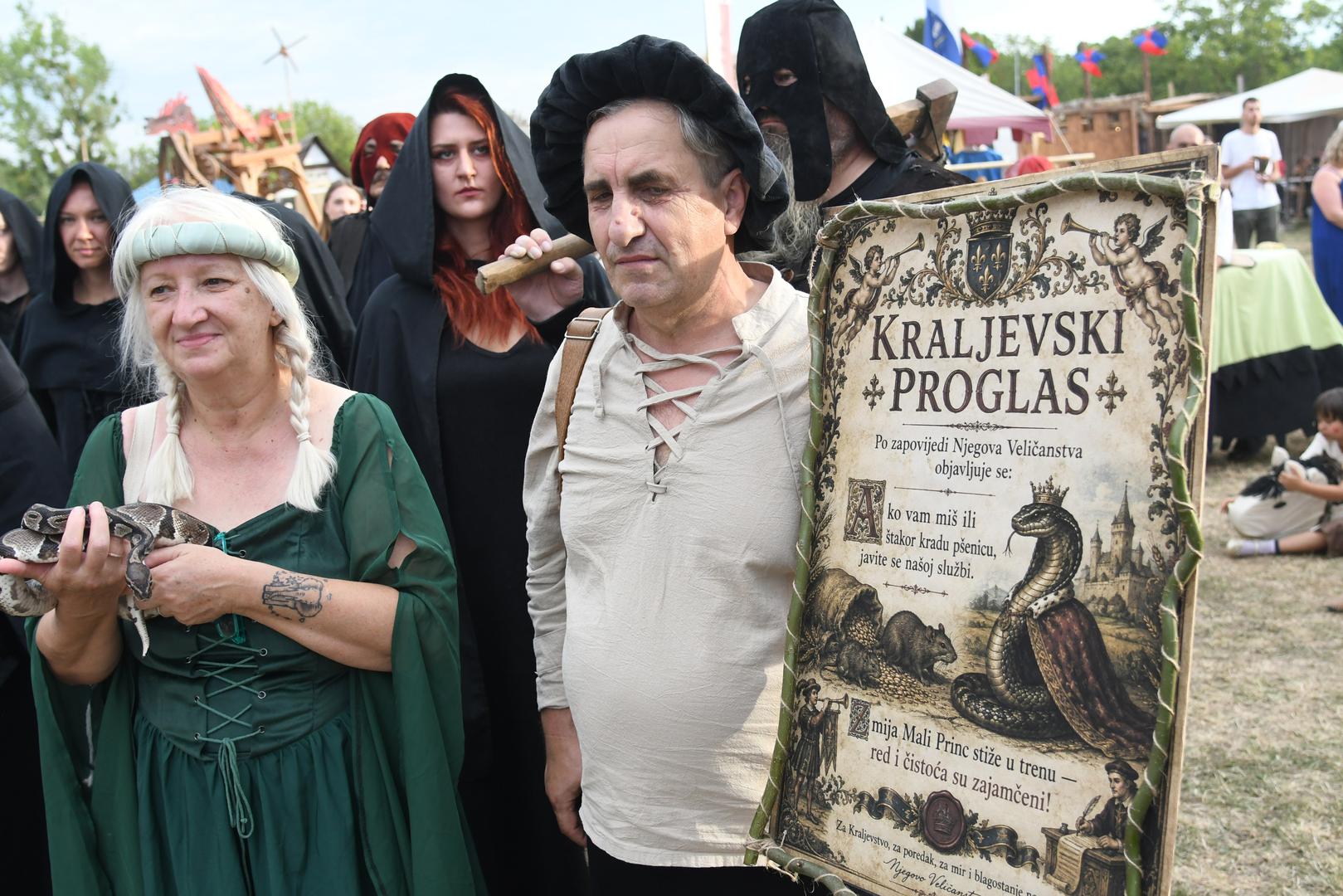 Miletić ističe da međunarodni karakter festivala potvrđuje kako je Koprivnica iz godine u godinu prepoznata kao mjesto na koje sudionici rado dolaze kako bi predstavili svoje vještine i duh minulih vremena te tijekom četiri festivalska dana, kako je rekla, „uplovili u prošlost“
