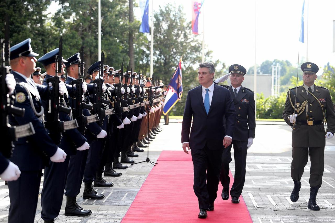 Zagreb: Predsjednik RH upriličio svečani prijam povodom Dana hrvatske vojske