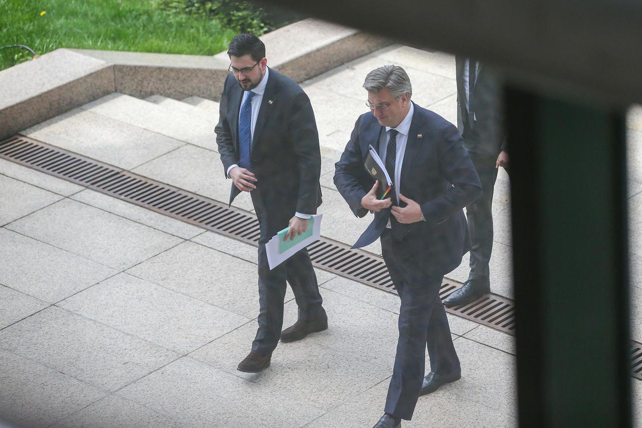 Zagreb: Sastanak Vlade i predstavnika sindikata javnih službi