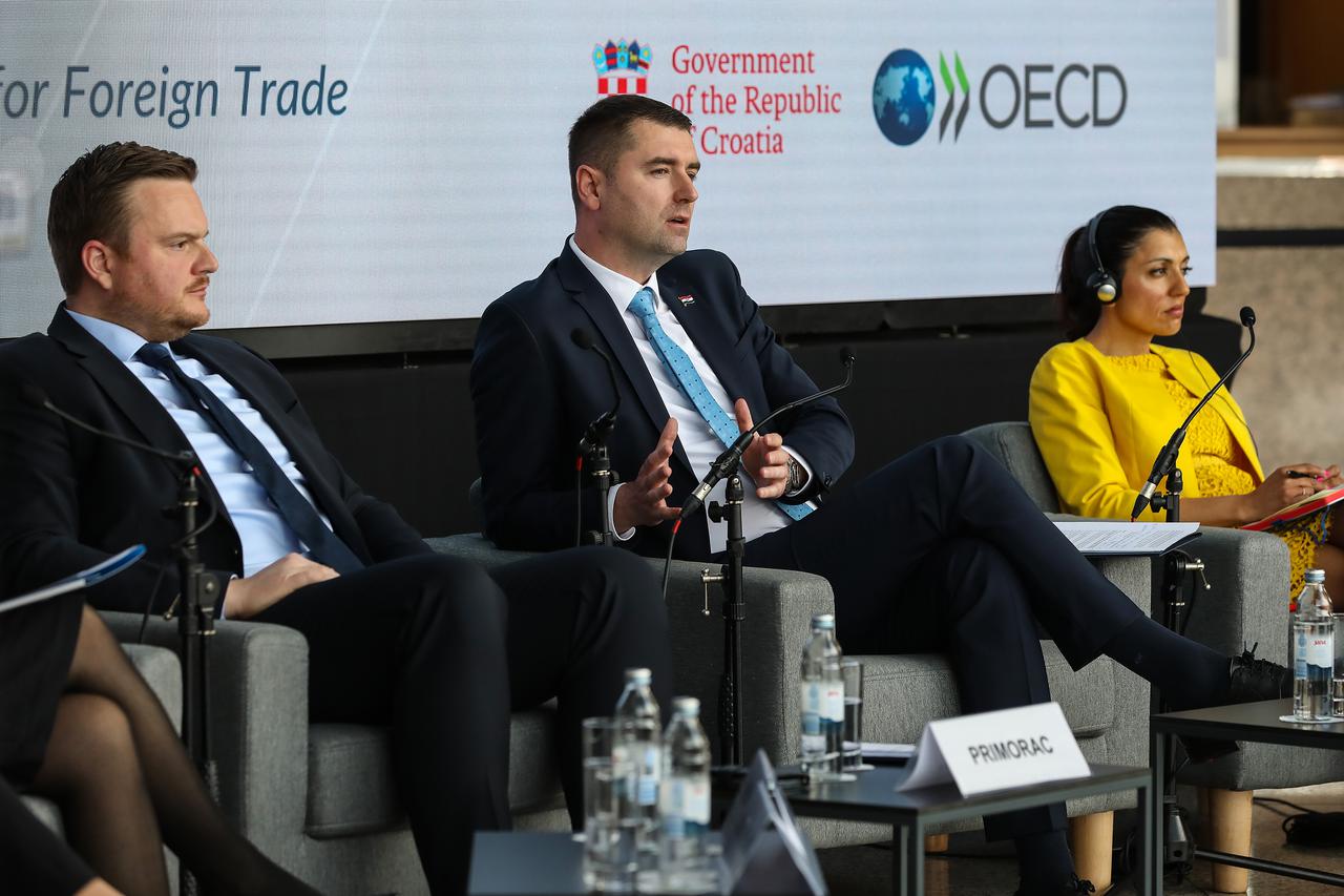Zagreb: Održana konferencija "Hrvatska na putu u OECD: Što donosi članstvo?"