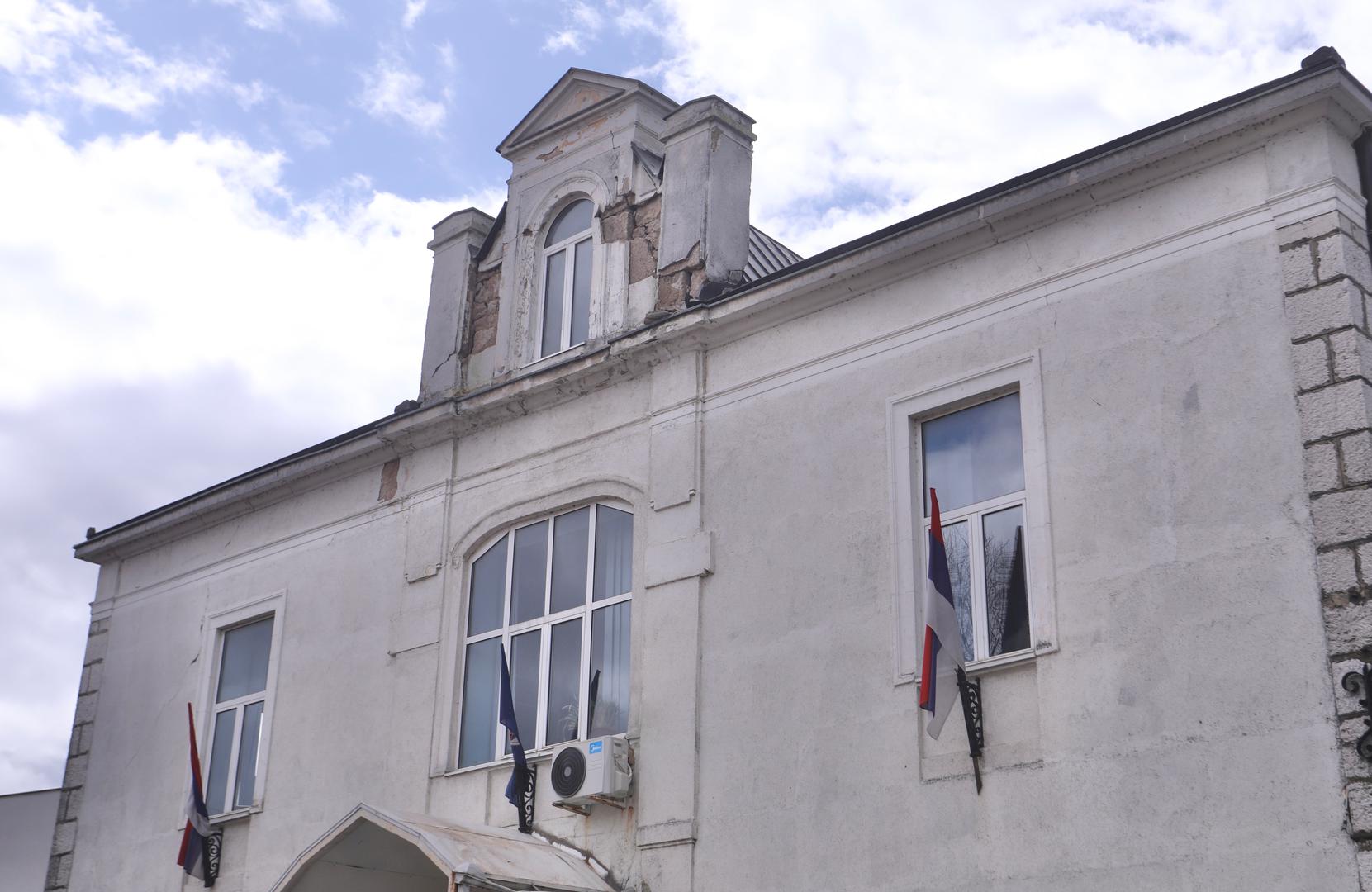 23.04.2022., Ljubinje, Bosna i Hercegovina  - Epicentar potresa u Ljubinju nedaleko od Stoca gdje je najvise stradala zgrada opcine. Photo: Ivo Cagalj/PIXSELL
