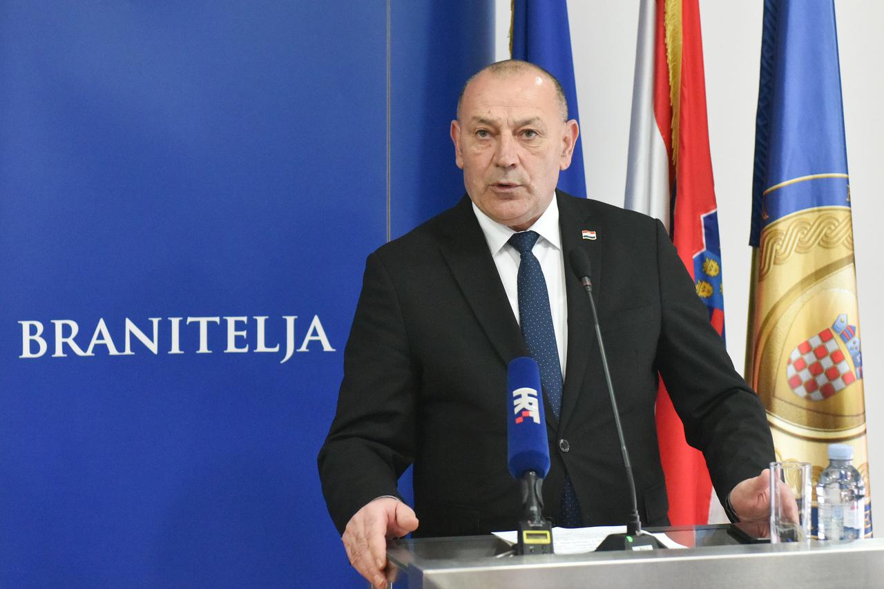 Zagreb: Potpisan sporazum  o međusobnoj suradnji pri organizaciji posjeta Vukovaru učenika  iz BiH-a