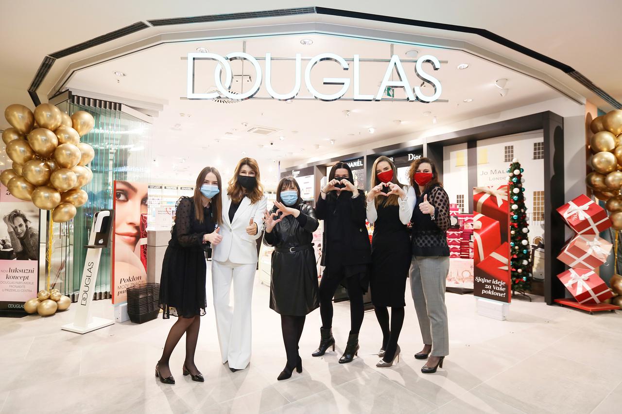 Douglas parfumerija u Kaptol Centru