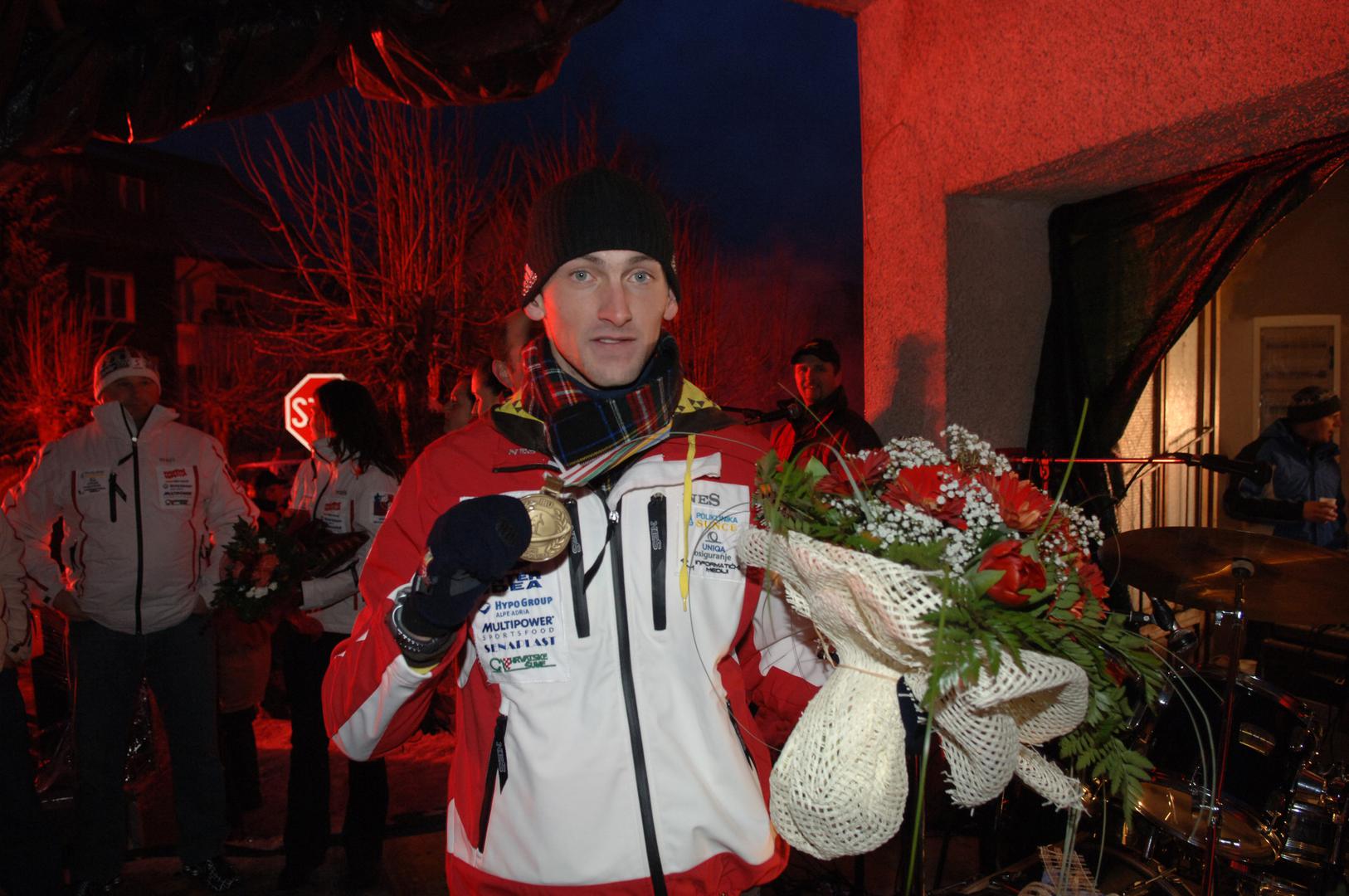 No, od tada nema medalja na svjetskim prvenstvima i olimpijskim igrama, a još uvijek nastupa za Sloveniju.