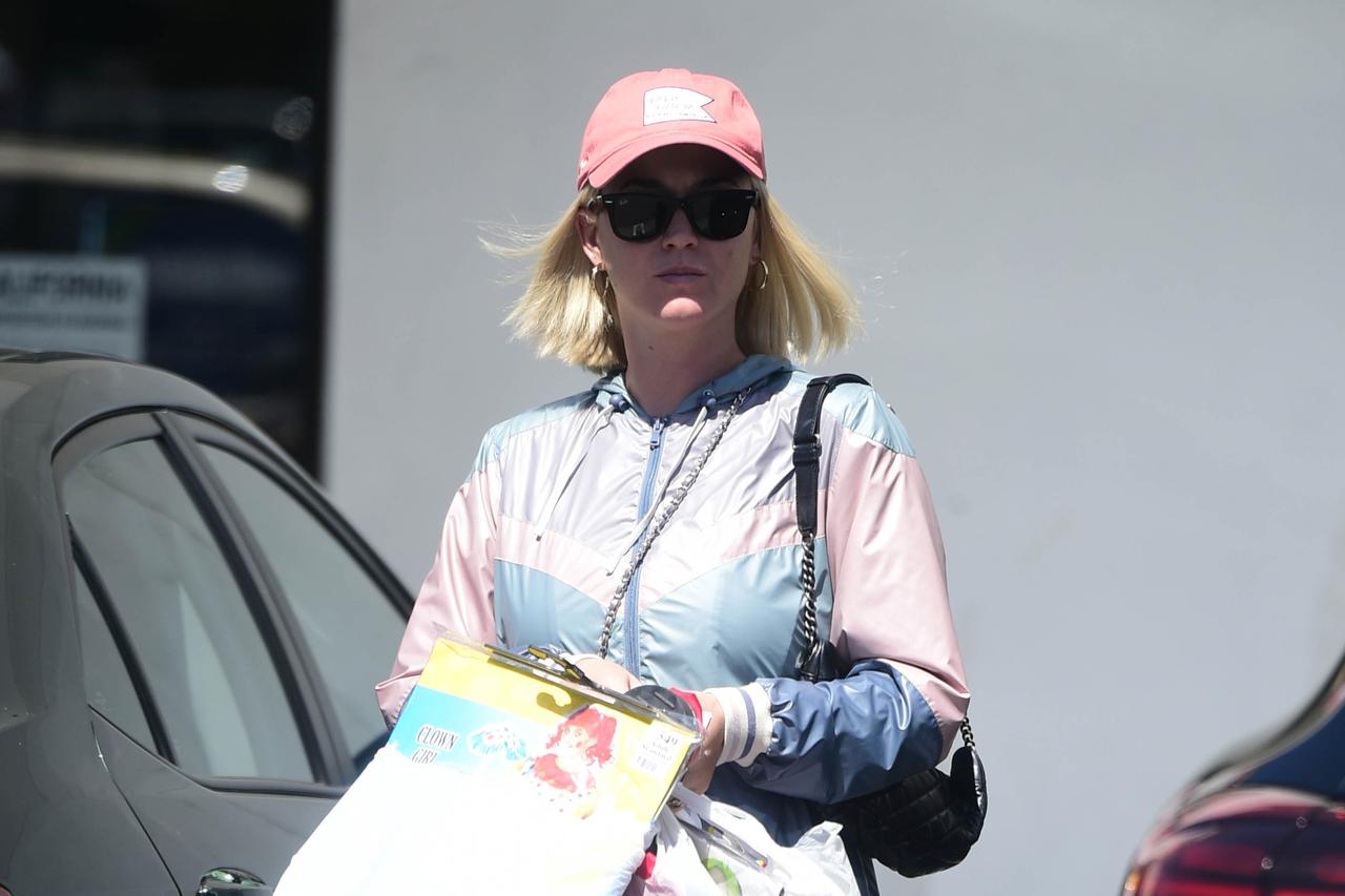 Katy Perry Sighting - Los Angeles