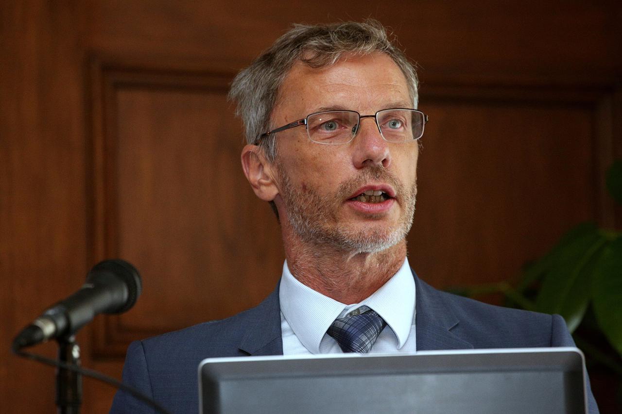 10.09.2015., Zagreb - U HNB-u izlagao guverner finske sredisnje banke Erkki Liikanen. Guverner Hrvatske narodne banke Boris Vujcic.  Photo: Zarko Basic/PIXSELL